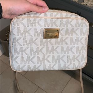 MICHAEL KORS crossbody
